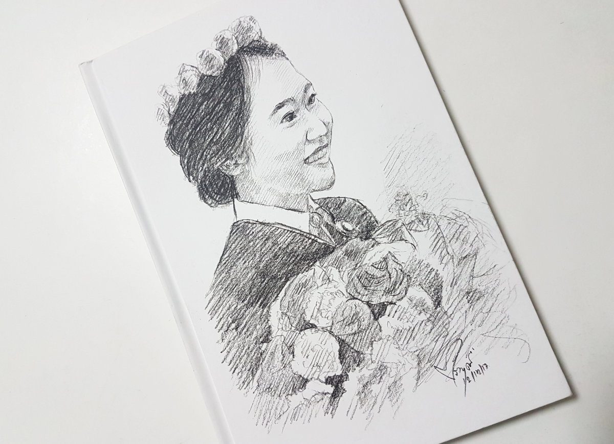 วาดภาพเหมือนสไตล์ลายเส้นดินสอ วาด Drawing ลงบนปกสมุดสำหรับของที่ระลึก