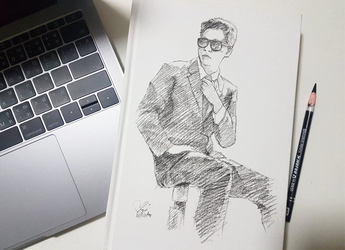 วาดภาพเหมือนสไตล์ลายเส้นดินสอ วาด Drawing ลงบนปกสมุดสำหรับของที่ระลึก